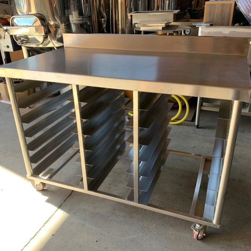 Bancada com Suportes para Bandejas / Formas